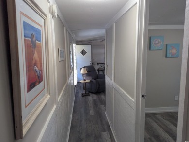 Golf cart distance to the ocean, grocery store and restaurants on Indian Wells Golf Course in South Carolina - for sale on GolfHomes.com, golf home, golf lot