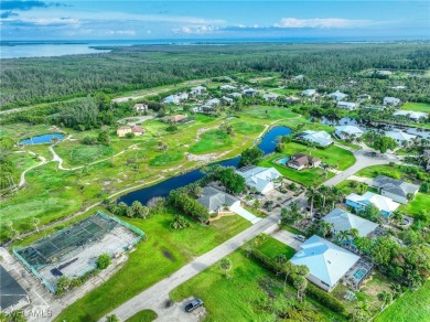 Amazing Opportunity in Alden Pines Golf Course Community! Tucked on Alden Pines Golf Club in Florida - for sale on GolfHomes.com, golf home, golf lot