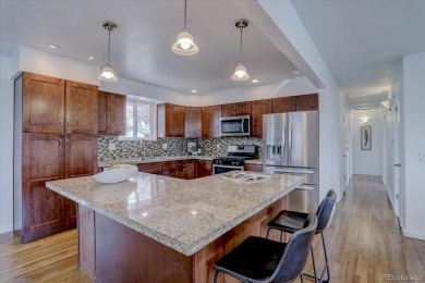 Beautiful *move-in ready* 3 bed, 3 bath home.  Modern floor plan on Aurora Hills Golf Course in Colorado - for sale on GolfHomes.com, golf home, golf lot