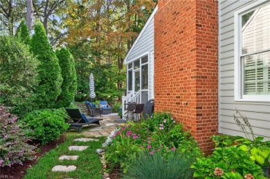 Welcome to easy living in one of Williamsburg's most on Fords Colony Country Club in Virginia - for sale on GolfHomes.com, golf home, golf lot