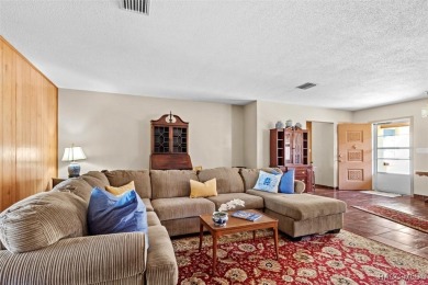 This home, great for creating lasting memories, accommodates on Plantation Inn and Golf Resort  in Florida - for sale on GolfHomes.com, golf home, golf lot