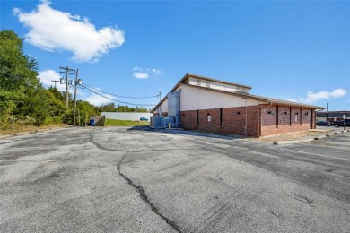 PRICE DROP - Outstanding opportunity! Great commercial space on Union Hills Golf Course in Missouri - for sale on GolfHomes.com, golf home, golf lot