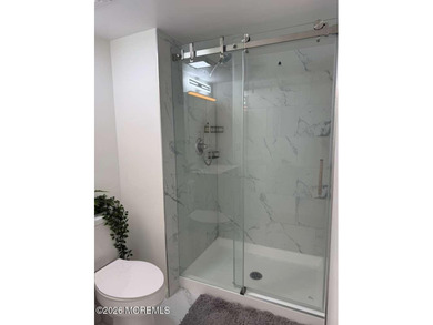 Move-in ready and fully renovated condo at 187 Tulip Ln in on Raintree Golf Course in New Jersey - for sale on GolfHomes.com, golf home, golf lot