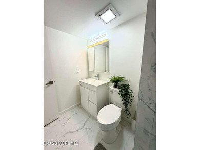 Move-in ready and fully renovated condo at 187 Tulip Ln in on Raintree Golf Course in New Jersey - for sale on GolfHomes.com, golf home, golf lot