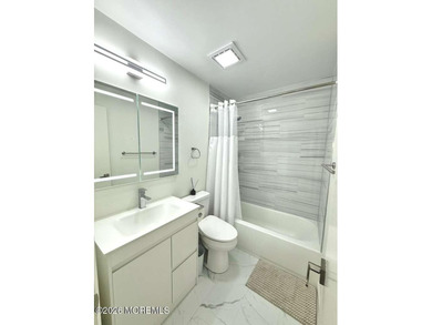 Move-in ready and fully renovated condo at 187 Tulip Ln in on Raintree Golf Course in New Jersey - for sale on GolfHomes.com, golf home, golf lot