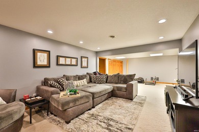 WELCOME HOME to this meticulously maintained GEM in sought-after on Arlington Park Association in Indiana - for sale on GolfHomes.com, golf home, golf lot