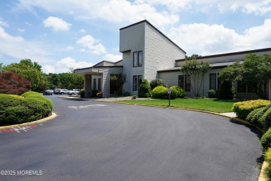 Welcome to this beautifully maintained 2 bedroom 2 bath Marlowe on Lions Head Country Club in New Jersey - for sale on GolfHomes.com, golf home, golf lot
