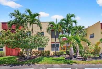 Embrace the captivating charm and modern convenience of this on Kings Point Golf -Flanders Way in Florida - for sale on GolfHomes.com, golf home, golf lot