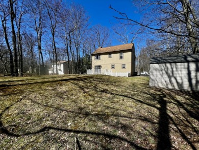 Located in the amenity filled, STR Friendly, and highly on Pocono Farms Country Club in Pennsylvania - for sale on GolfHomes.com, golf home, golf lot