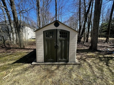 Located in the amenity filled, STR Friendly, and highly on Pocono Farms Country Club in Pennsylvania - for sale on GolfHomes.com, golf home, golf lot