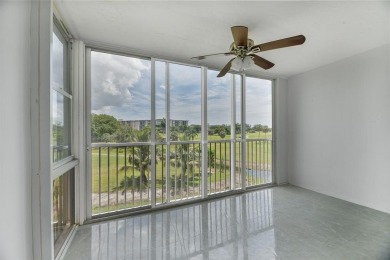 Beautifully updated 1 bedroom, 1 and a 1/2 bath condo located in on Palm-Aire Country Club and Resort - Palms in Florida - for sale on GolfHomes.com, golf home, golf lot