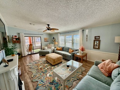 Home is located in Water Oak Country Club Estates in Lady Lake on Water Oak Country Club Estates in Florida - for sale on GolfHomes.com, golf home, golf lot