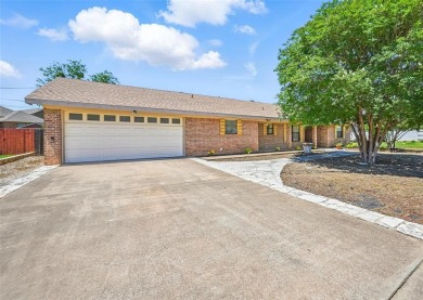 Resort-Style Living in DeCordova Bend Estates - 3 Bed, 2 Bath on De Cordova Bend Country Club in Texas - for sale on GolfHomes.com, golf home, golf lot