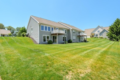Enjoy easy living just steps from Angels Crossing Golf Course in on Angels Crossing Golf Club in Michigan - for sale on GolfHomes.com, golf home, golf lot