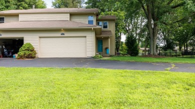 Nestled within the highly sought-after Crestwicke Subdivision on Crestwicke Country Club in Illinois - for sale on GolfHomes.com, golf home, golf lot