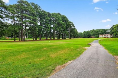 Welcome to this one level end unit townhouse overlooking the on Kempsville Greens Municipal Golf Course in Virginia - for sale on GolfHomes.com, golf home, golf lot