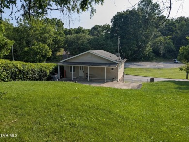 Modern Home Looks like all new today 3/2 In the heart of Bristol on Country Club of Bristol in Tennessee - for sale on GolfHomes.com, golf home, golf lot