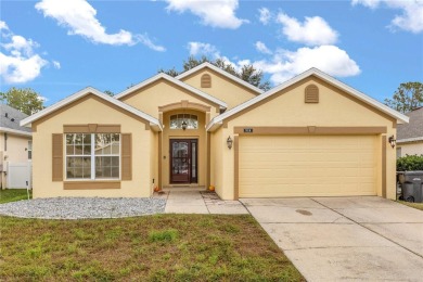 You can't miss  this beautiful 3-bedroom, 2-bathroom villa on Highlands Reserve Golf Club in Florida - for sale on GolfHomes.com, golf home, golf lot