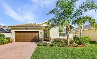 LUXURY LIVING WITH SELLER FINANCING AVAILABLE! 
LOWEST PRICED on River Hall Country Club in Florida - for sale on GolfHomes.com, golf home, golf lot