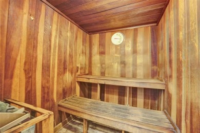 HANDYMAN SPECIAL!!! This property has evidence of moldmunity on Oriole Golf and Tennis Club in Florida - for sale on GolfHomes.com, golf home, golf lot