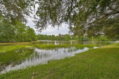 One or more photo(s) has been virtually staged. Welcome to this on Hernando Oaks Golf and Country Club in Florida - for sale on GolfHomes.com, golf home, golf lot