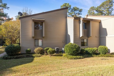 Scenic Golf Course Views

Experience MORE time to play, relax on Houndslake Country Club in South Carolina - for sale on GolfHomes.com, golf home, golf lot