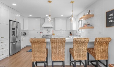 Absolutely stunning completely remodeled in 2020 ranch on the on Eagle Haven Golf Course in Virginia - for sale on GolfHomes.com, golf home, golf lot