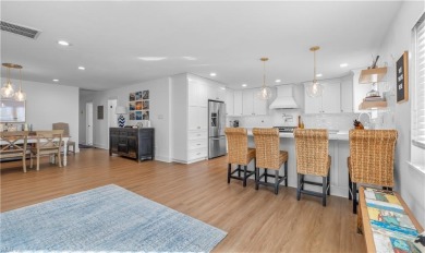 Absolutely stunning completely remodeled in 2020 ranch on the on Eagle Haven Golf Course in Virginia - for sale on GolfHomes.com, golf home, golf lot