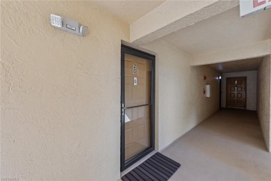 MOTIVATED SELLER!!  GOLF COURSE/LAKE VIEW! This 2 bed + den, 2 on Cross Creek Country Club in Florida - for sale on GolfHomes.com, golf home, golf lot