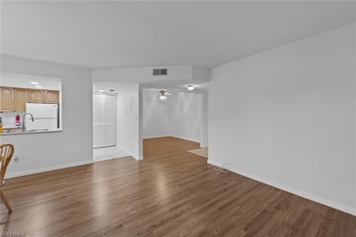 MOTIVATED SELLER!!  GOLF COURSE/LAKE VIEW! This 2 bed + den, 2 on Cross Creek Country Club in Florida - for sale on GolfHomes.com, golf home, golf lot