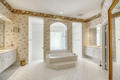 Wonderful open floor plan built on cul-de-sac overlooking wide on PGA National Estates Golf Course in Florida - for sale on GolfHomes.com, golf home, golf lot