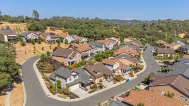 Welcome to 556 Spyglass Cir, a stunning 2-story home offering 3 on Greenhorn Creek Resort in California - for sale on GolfHomes.com, golf home, golf lot