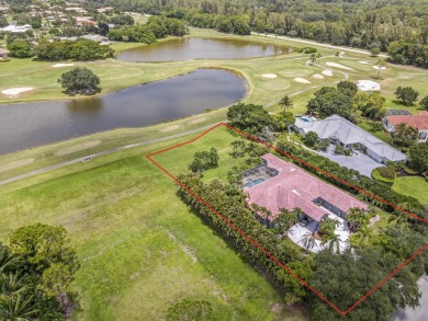Wonderful open floor plan built on cul-de-sac overlooking wide on PGA National Estates Golf Course in Florida - for sale on GolfHomes.com, golf home, golf lot