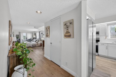 Abacos - 2 Bed, 2 Bath Evergreen Corner Unit
Bright and airy on Wynmoor Golf Course in Florida - for sale on GolfHomes.com, golf home, golf lot