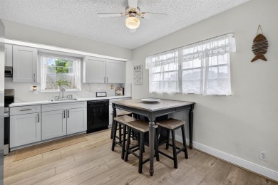 Abacos - 2 Bed, 2 Bath Evergreen Corner Unit
Bright and airy on Wynmoor Golf Course in Florida - for sale on GolfHomes.com, golf home, golf lot