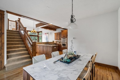 This beautiful 3-bed, 3.5-bath Painted Ridge townhome in the on Broken Top Club in Oregon - for sale on GolfHomes.com, golf home, golf lot