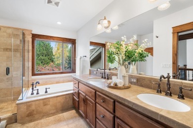 This beautiful 3-bed, 3.5-bath Painted Ridge townhome in the on Broken Top Club in Oregon - for sale on GolfHomes.com, golf home, golf lot