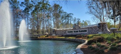 This turn key home is located in the heart of Fleming Island, in on Golf Club At Fleming Island in Florida - for sale on GolfHomes.com, golf home, golf lot