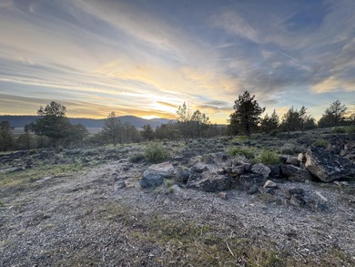 Over an acre, this fantastic home site at the Running Y Resort on Running Y Ranch Resort in Oregon - for sale on GolfHomes.com, golf home, golf lot