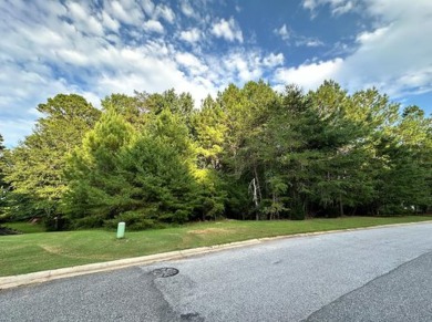 Gorgeous +/- 1.10 acre residential lot located in the highly on The Carolina Country Club in South Carolina - for sale on GolfHomes.com, golf home, golf lot