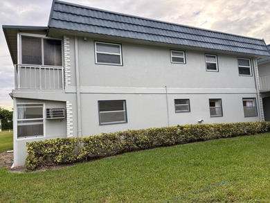 Welcome to this beautifully maintained 2-bedroom, 2-bath condo on Kings Point Golf - Executive in Florida - for sale on GolfHomes.com, golf home, golf lot