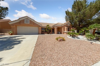 2 Bedroom, 2 Bath Home with Formal Living Room and Dining Room on Highland Falls Golf Club in Nevada - for sale on GolfHomes.com, golf home, golf lot