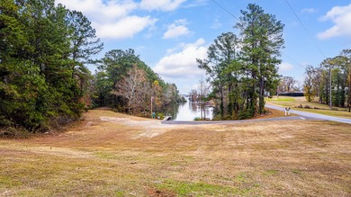 welcome to the beautiful and gated Santee Cooper Resort! Just on Santee-Cooper Country Club in South Carolina - for sale on GolfHomes.com, golf home, golf lot