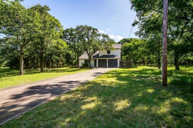 Located n the DESIRABLE White Bluff community! Home is situated on White Bluff Resort - Old Course in Texas - for sale on GolfHomes.com, golf home, golf lot