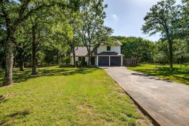 Located n the DESIRABLE White Bluff community! Home is situated on White Bluff Resort - Old Course in Texas - for sale on GolfHomes.com, golf home, golf lot