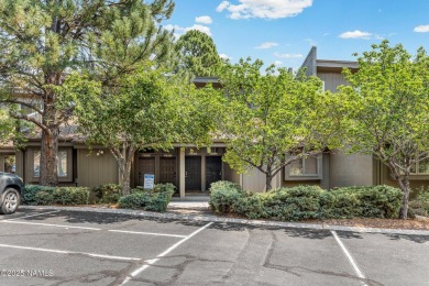 Welcome to your stunning remodeled 1-bedroom, 1-bathroom condo on Continental Country Club in Arizona - for sale on GolfHomes.com, golf home, golf lot
