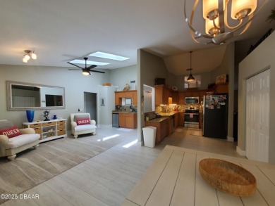 NATURE, COMFORT  LUXURY in CENTRAL FLORIDA'S PREMIER AVIATION on Spruce Creek Golf Club in Florida - for sale on GolfHomes.com, golf home, golf lot