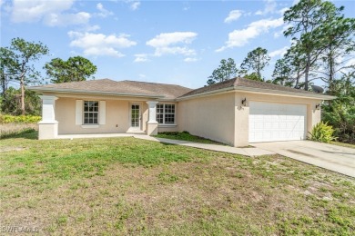 Discover comfort and convenience in this charming 3-bedroom on Mirror Lakes Golf Club in Florida - for sale on GolfHomes.com, golf home, golf lot