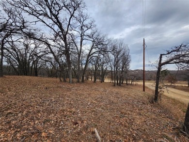 INVESTMENT!!INVESTMENT!! This home has Great bones and is ready on Nocona Hills Golf Course in Texas - for sale on GolfHomes.com, golf home, golf lot