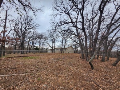 INVESTMENT!!INVESTMENT!! This home has Great bones and is ready on Nocona Hills Golf Course in Texas - for sale on GolfHomes.com, golf home, golf lot